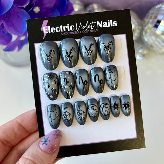 Capricorn Press-on Nail Set Size (M/L)