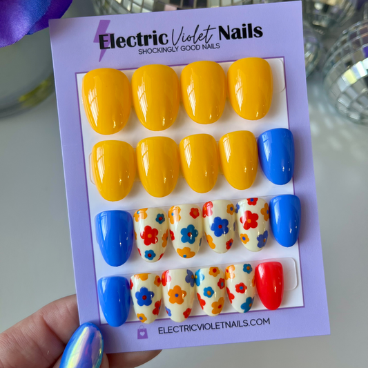 Funky Floral Frenzy Press-on Nail Set