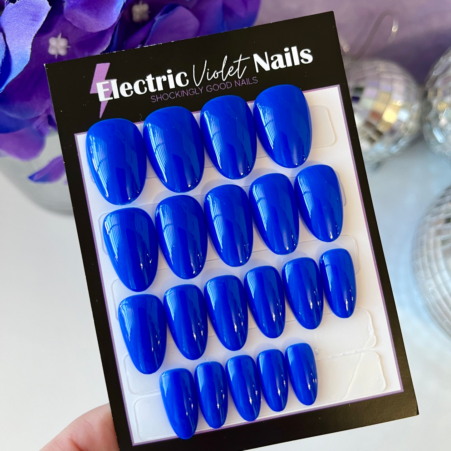 Short Round Bright Blue Press-on Nail Set