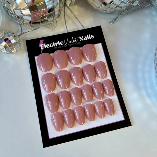 Xtra Short Round Nude Press-on Nail Set